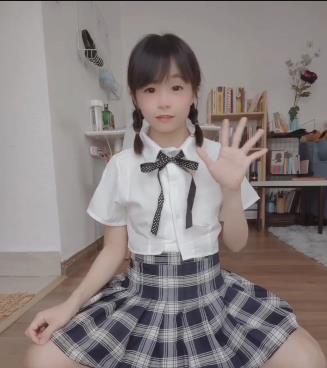 合集+平台+高清+罗布林与rindiary+31V5.8G，包含5个精彩自拍合集，男友女装主题，资源丰富，敬请期待！