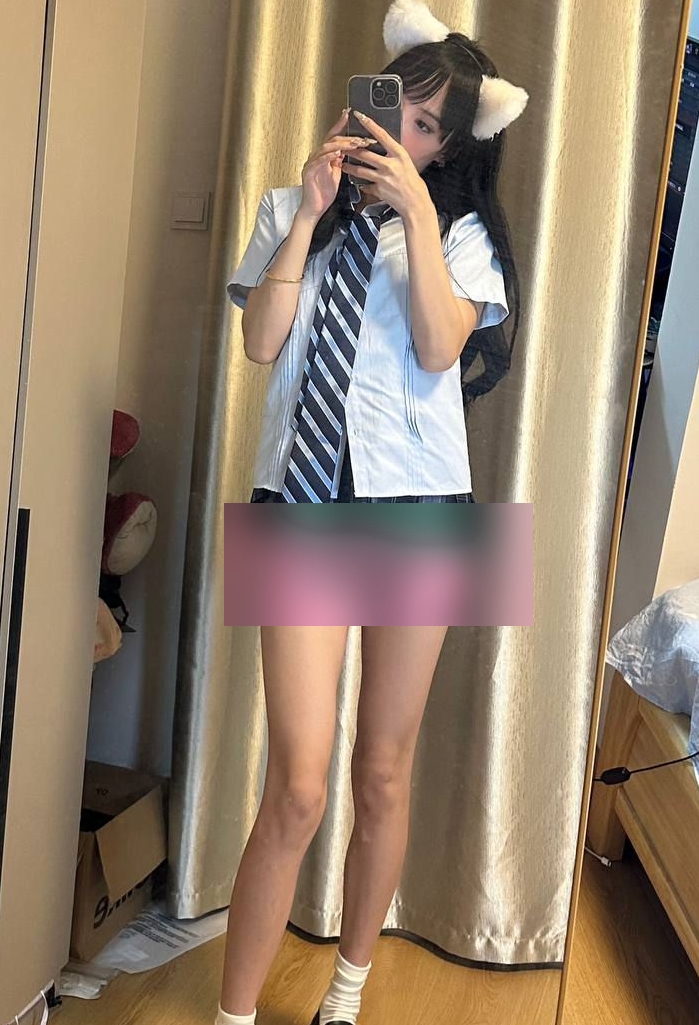 转载VIP群福利粉唇甜美反差御姐户外展示合集8V389M,资源下载解压注意事项