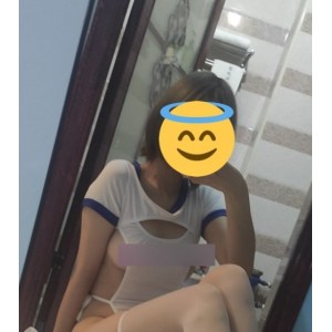 台湾情侣泄密完整版108P694M，闺蜜曝光大一美女私密生活，视频解压展示