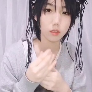 FL姬高跟鞋狐狸尾巴露脸合集1V1G，时尚街拍