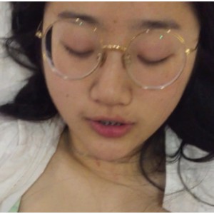 眼镜妹小冰精选合集6V49P2.45G，压缩下载收藏