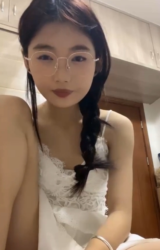 自行打包百度云直播合集49V37G,大学生困困兔小狗