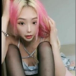 美女上官宝贝全部合集[27V8.5G]