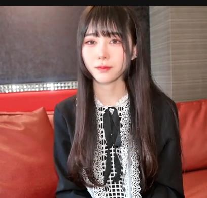 岛国美颜希娜酱最新合集1V862M，车牌道具秀，身材颜值超一流