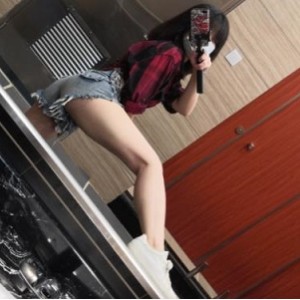 僵尸玩偶推特社保姬ZombiePuppet最新合集38V600M，作品烧但也恶心，慎入！