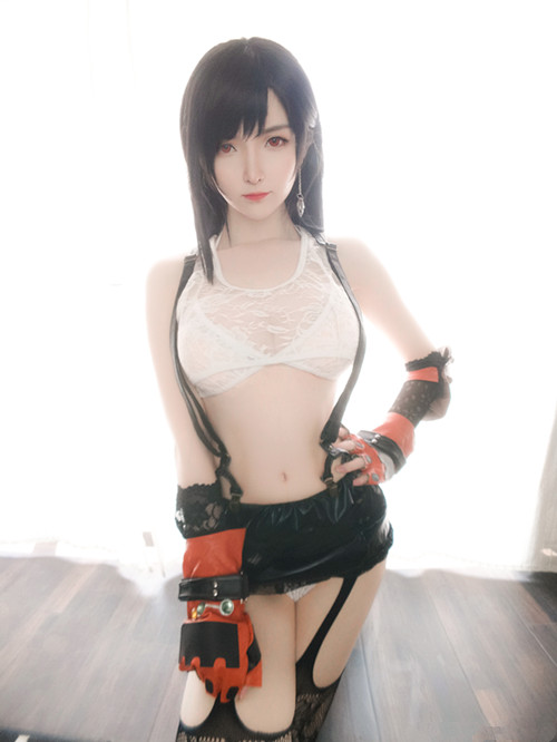 高颜值推特魔法秋秋最新合集41V14.4G，身材颜值俱佳