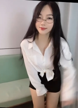 推特麻辣球球可爱女神合集11部20G粉嫩诱人