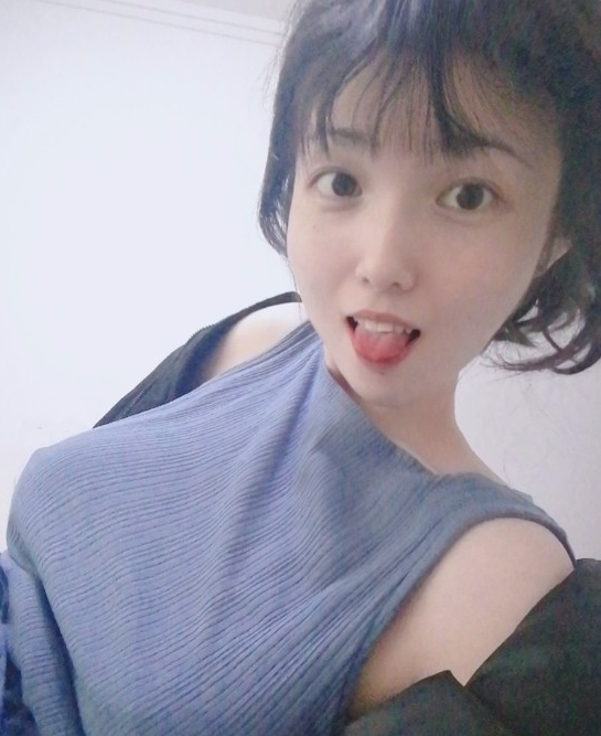 推特小E游戏放飞视频88部11G太辣了