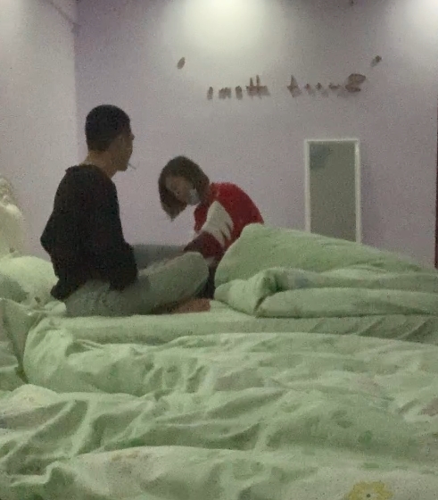 75V111G健身小哥mrber劲爆私会合集极致身体