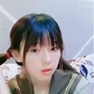 咬一口幼萝卡哇伊直播表演29部13.9G双马尾福利