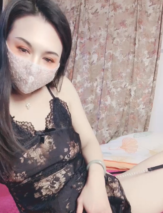 推特俏俏一字马热舞16部17.2G优质