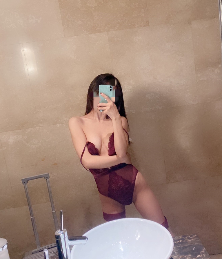 Wisteriawon你的女神26部1.44G小狗属性超乖巧