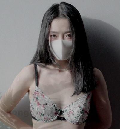 某推优质女神Hongkongdoll(玩偶姐姐)最新小碎花衣合集
