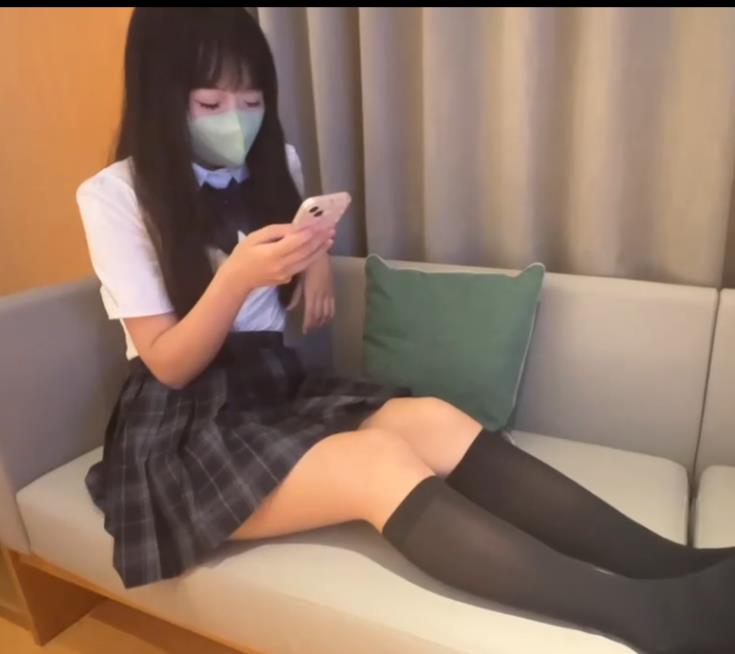 宅男资源酥小强足系列福利合集百部72.7G丝袜太绝了