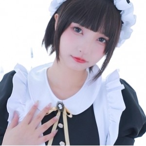 甜辣Coser神楽坂真冬《愛のラビリンス2》私拍图包2V150P603M绝美曲线