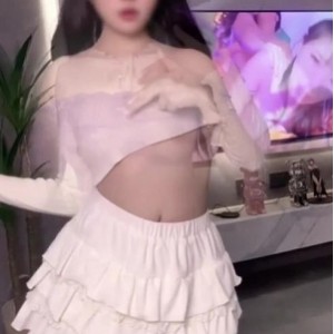 抖音小仙云儿小乔热舞2部600.3M年度火爆萌妹