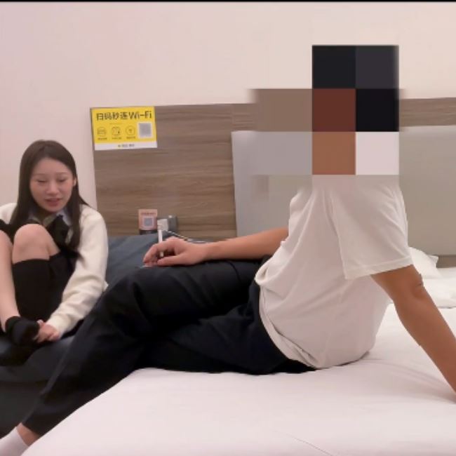 邓西门探花优质白富美玛莎给力586.8MB软嫩巨物晃瞎眼