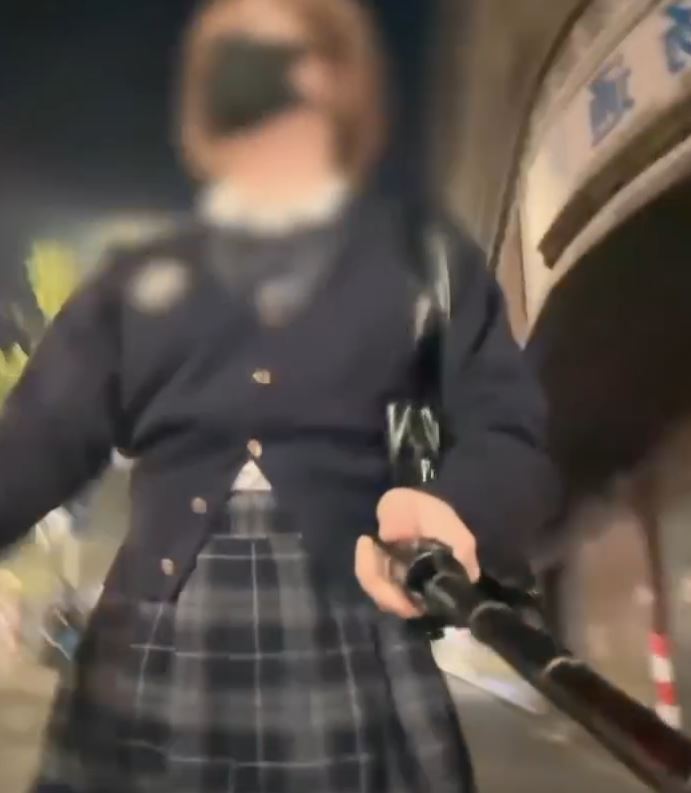 自行打包mikixka伪娘展示任务MS181部1.2G惊艳