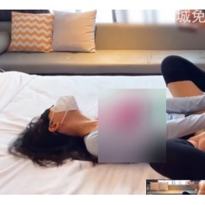 网盘1.24G气质女神双女互动视频1部太绝了