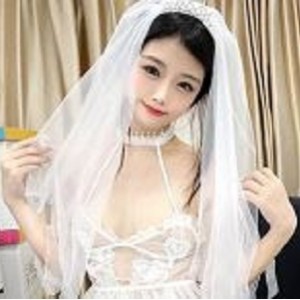 推特少女喵四闪现婚纱私拍1部1.4G稚嫩撩人