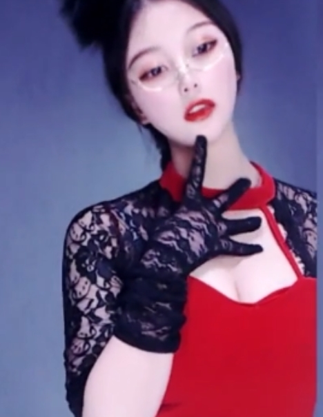 绝美主播皮卡欣儿千元超火定制热舞15部982M斗鱼尤物