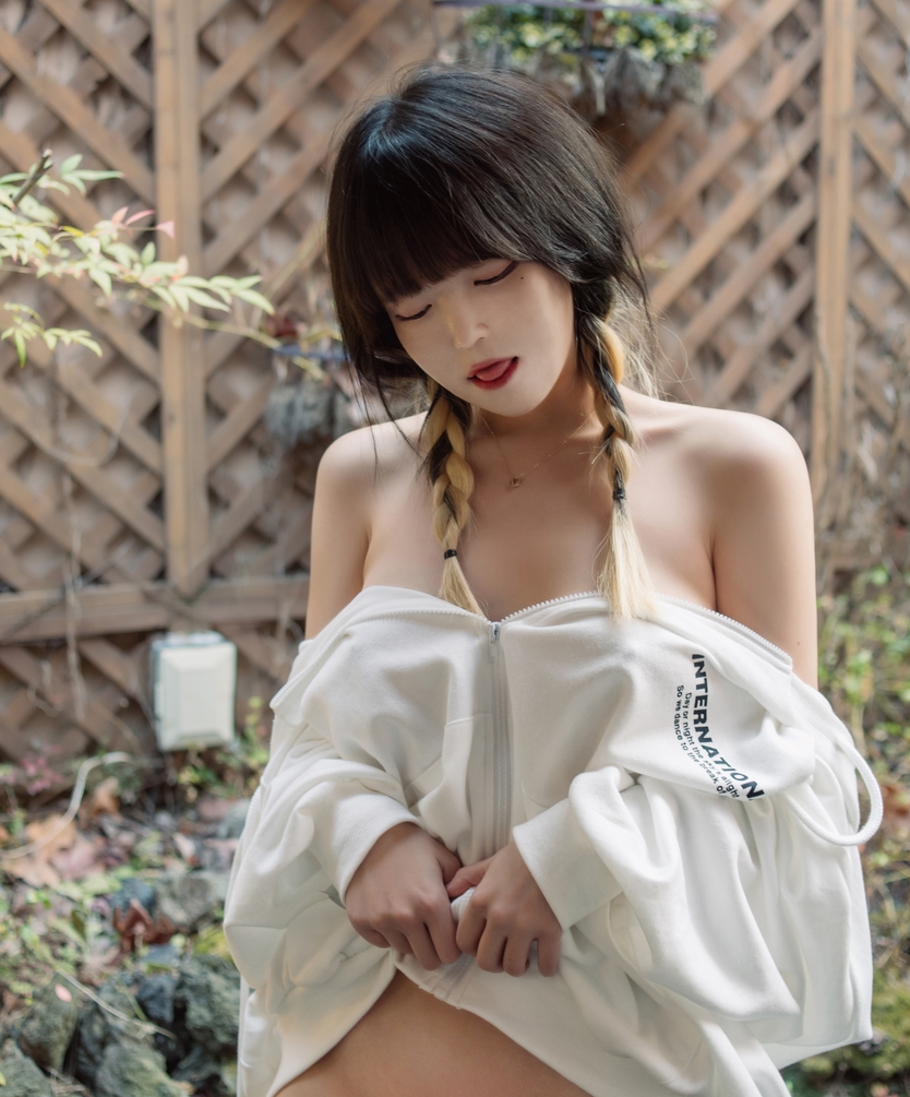 韩国Aram绝美福利合集私拍28.3g太绝了