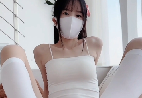 粉色情人平台天花板妹子塞子玫瑰视频1部503M度盘