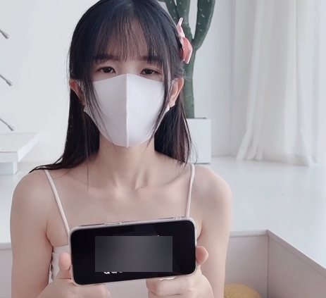 粉色情人平台天花板妹子塞子玫瑰视频1部503M度盘